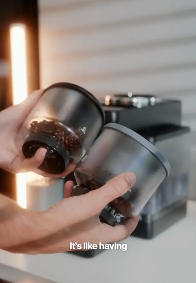 Copertina del caso studio De'Longhi Group (D2C)